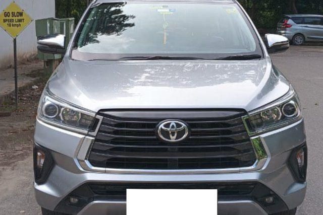 Second-hand 2022 Toyota Innova Crysta 2.4 GX 7 STR AT for sale in New Delhi