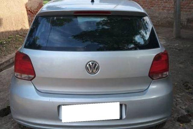 Second-hand 2011 Volkswagen Polo Petrol Highline 1.2L for sale in Orai