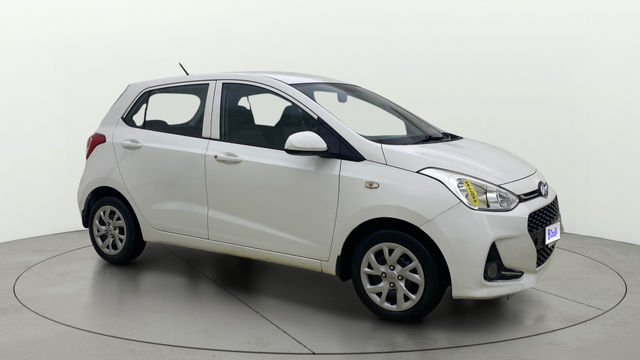 Hyundai Grand i10 1.2 Kappa Era Second-hand 2018 Hyundai Grand i10 1.2 Kappa Era for sale in Ahmedabad