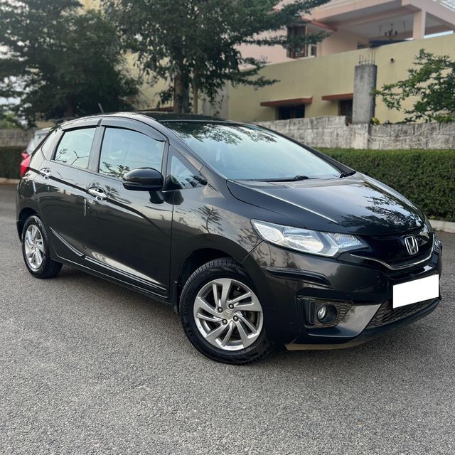 Honda Jazz VX CVT Second-hand 2020 Honda Jazz VX CVT for sale in Bangalore