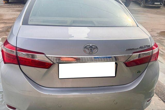 Toyota Corolla Altis 1.8 VL CVT Second-hand 2017 Toyota Corolla Altis 1.8 VL CVT for sale in New Delhi