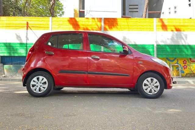 Hyundai i10 Magna Second-hand 2012 Hyundai i10 Magna for sale in Thane