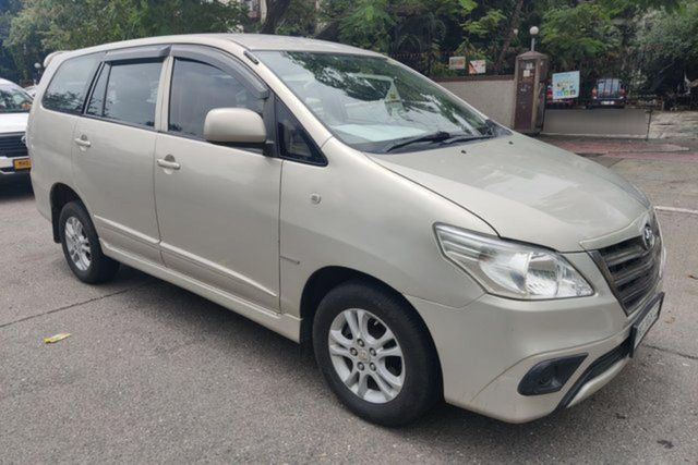 Second-hand 2013 Toyota Innova 2.5 G (Diesel) 8 Seater BS IV for sale in Mumbai