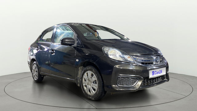Honda Amaze S Option i-VTEC Second-hand 2017 Honda Amaze S Option i-VTEC for sale in Kolkata