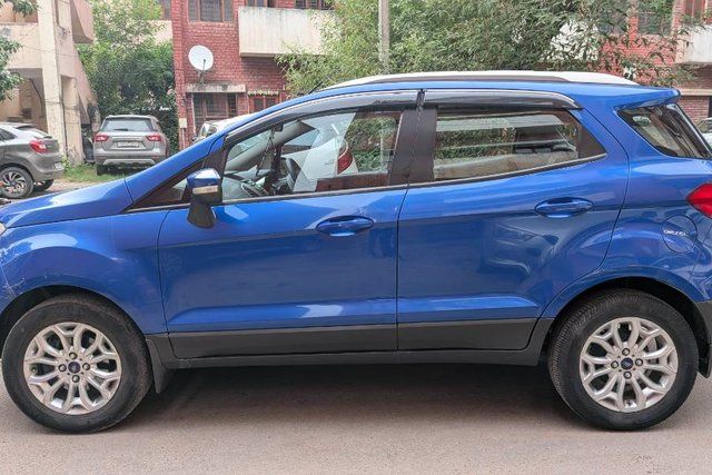 Ford Ecosport 1.5 DV5 MT Titanium Second-hand 2013 Ford Ecosport 1.5 DV5 MT Titanium for sale in Chandigarh