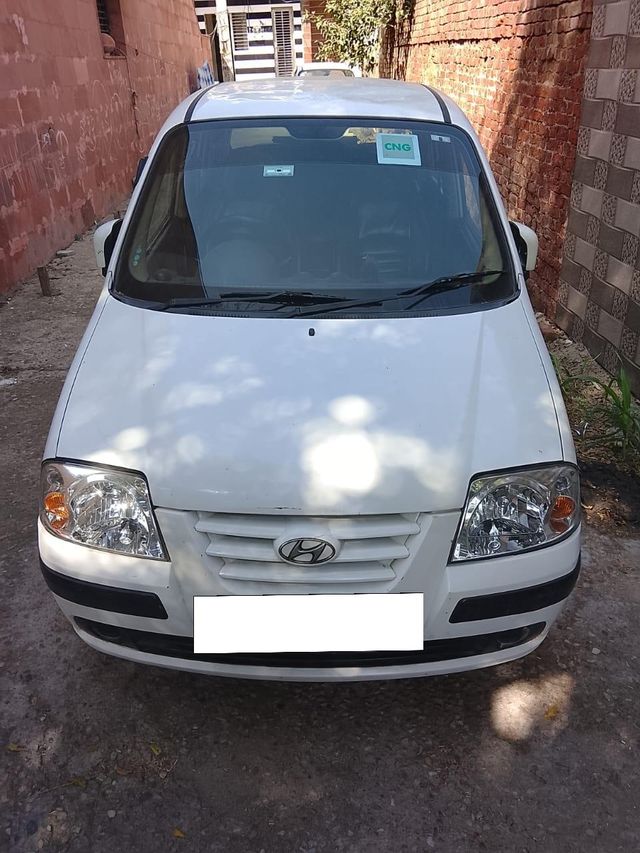 Hyundai Santro Xing GLS Second-hand 2013 Hyundai Santro Xing GLS for sale in New Delhi