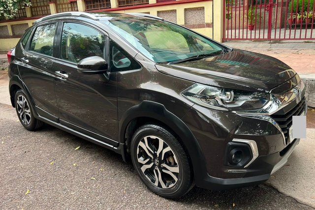 Honda WR-V VX Second-hand 2021 Honda WR-V VX for sale in New Delhi