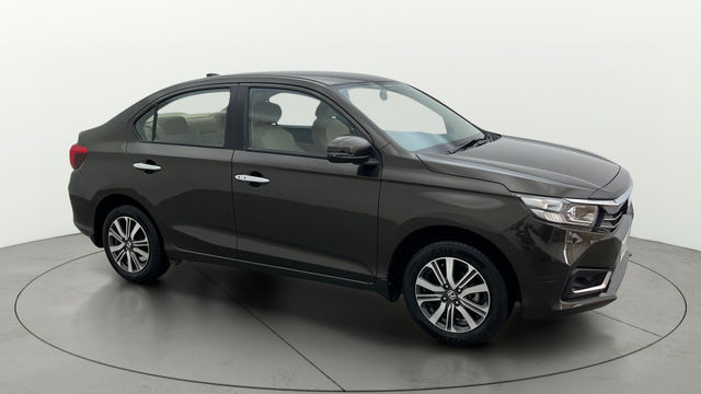 Second-hand 2024 Honda Amaze 2nd Gen VX CVT for sale in Gulbarga