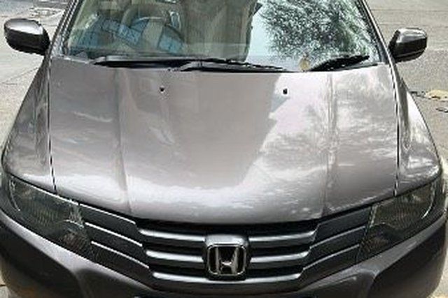 Second-hand 2011 Honda City 1.5 V MT for sale in Chandigarh
