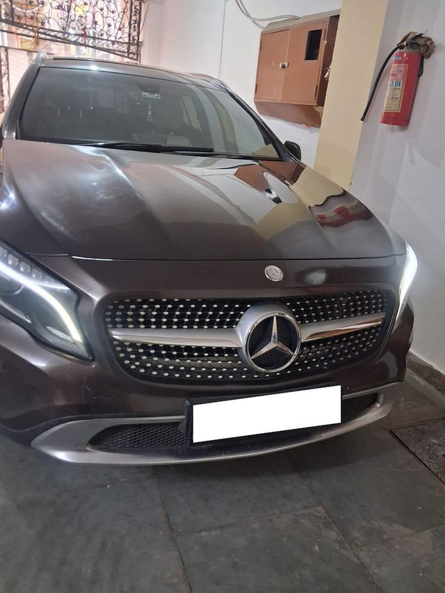Second-hand 2015 Mercedes-Benz GLA Class 200 for sale in New Delhi