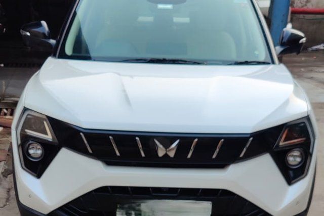 Mahindra XUV 3XO AX7 L Turbo AT Second-hand 2024 Mahindra XUV 3XO AX7 L Turbo AT for sale in New Delhi