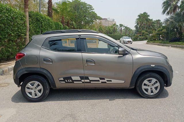 Second-hand 2016 Renault KWID 1.0 RXT for sale in New Delhi