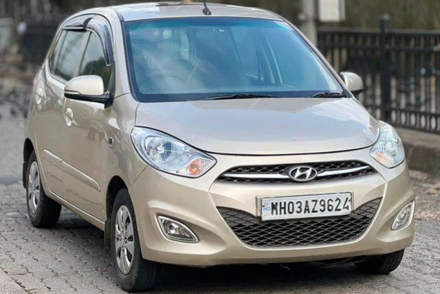 Second-hand 2011 Hyundai i10 Asta Sunroof AT for sale in Mumbai