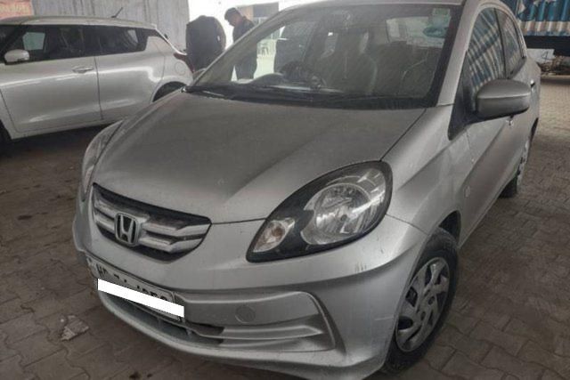 Honda Amaze S i-Dtech Second-hand 2013 Honda Amaze S i-Dtech for sale in Chandigarh