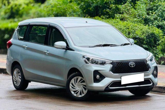 Second-hand 2024 Toyota Rumion S CNG for sale in Pune