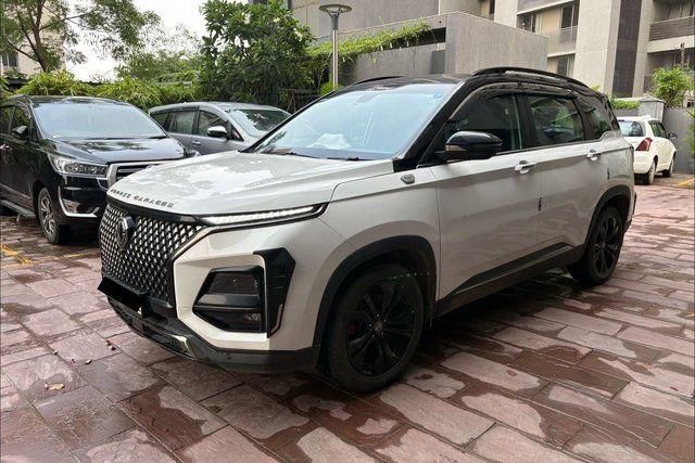 MG Hector Plus Sharp Pro SNOWSTORM 7Str CVT 2024-2025 Second-hand 2025 MG Hector Plus Sharp Pro SNOWSTORM 7Str CVT 2024-2025 for sale in Ahmedabad