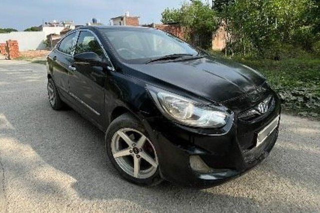 Hyundai Verna 1.4 CRDi Second-hand 2013 Hyundai Verna 1.4 CRDi for sale in Saharanpur (UP)