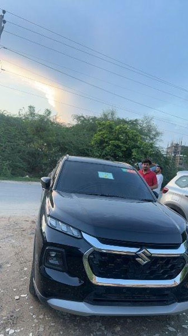 Second-hand 2023 Maruti Suzuki Grand Vitara Alpha Plus Hybrid CVT for sale in Noida