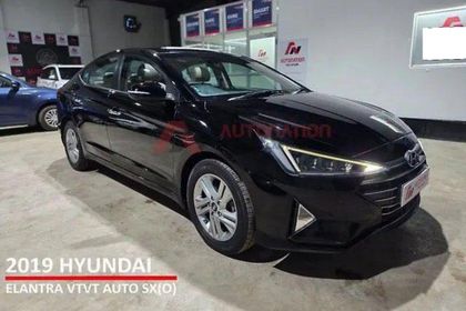 2019 Hyundai Elantra 2.0 एसएक्स AT