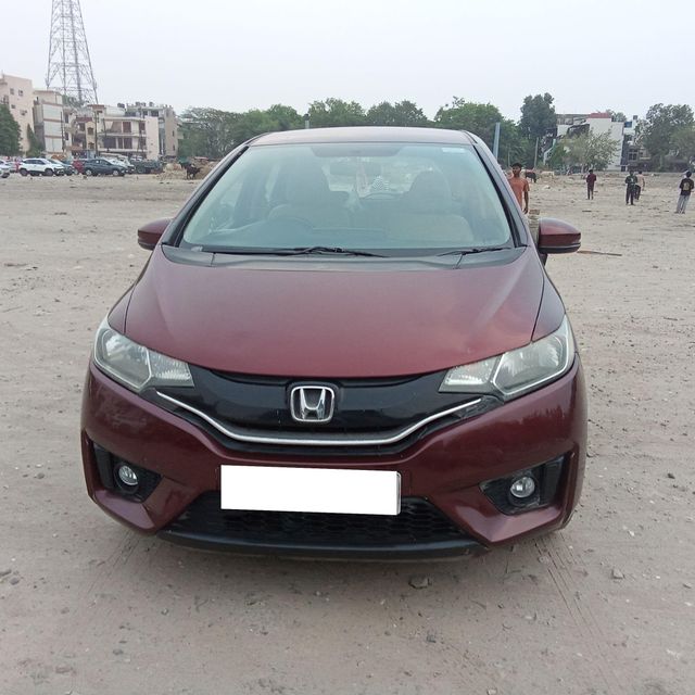 Second-hand 2018 Honda Jazz 1.2 V i VTEC for sale in Noida