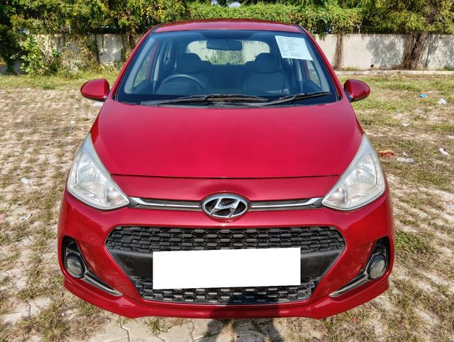 Second-hand 2017 Hyundai Grand i10 1.2 Kappa Magna AT for sale in Ahmedabad