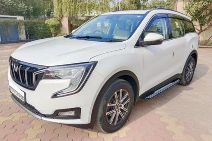 2022 Mahindra XUV700 AX7 Diesel AT BSVI