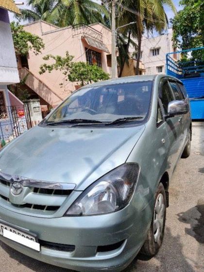 Used 2.5 G (Diesel) 7 Seater BS III