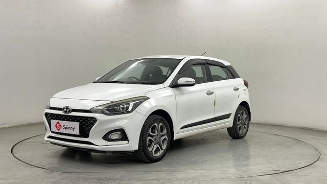 Second-hand 2018 Hyundai i20 1.2 Asta Option for sale in Pune