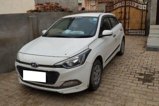 Hyundai i20 Sportz 1.2 Second-hand 2016 Hyundai i20 Sportz 1.2 for sale in Bhiwani