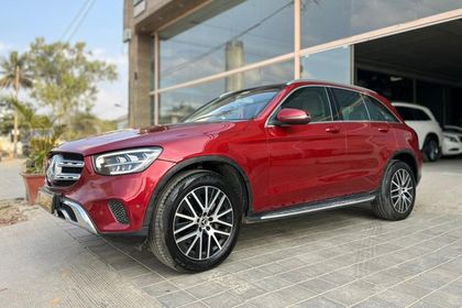 Used 220d 4MATIC