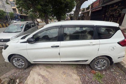 2023 मारुति सुजुकी अर्टिगा VXi CNG
