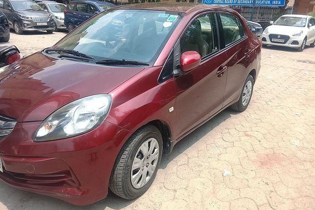 Honda Amaze S i-Vtech Second-hand 2014 Honda Amaze S i-Vtech for sale in New Delhi