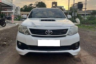 Used 2.5 4x2 MT TRD Sportivo