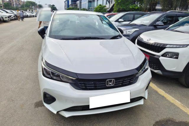Honda City V CVT Second-hand 2025 Honda City V CVT for sale in New Delhi