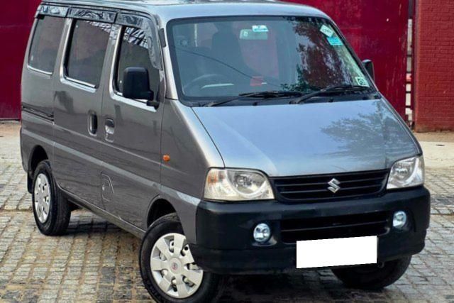 Second-hand 2025 Maruti Suzuki Eeco 5 Seater AC CNG for sale in New Delhi