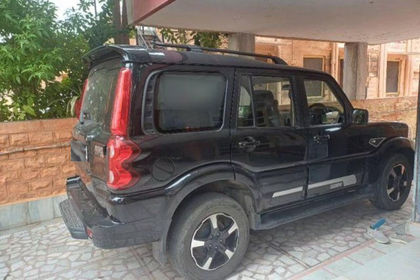 13 Used Mahindra Scorpio