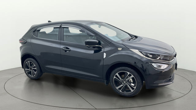 Tata Altroz XZA Plus S LUX Dark Edition DCT Second-hand 2025 Tata Altroz XZA Plus S LUX Dark Edition DCT for sale in Bangalore