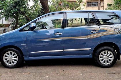 Used 2.5 Z Diesel 7 Seater BS IV