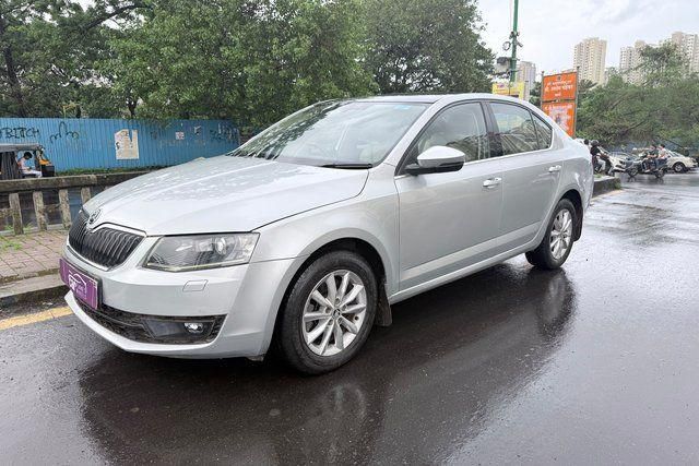 Second-hand 2016 Skoda Octavia 1.8 TSI AT Style Plus for sale in Thane