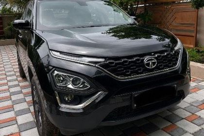 Used XZA Plus Dark Edition AT 2020-2022