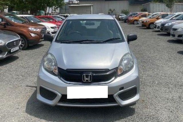 Second-hand 2018 Honda Brio 1.2 E MT for sale in Ahmedabad