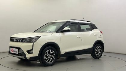 2023 Mahindra XUV 3XO एएक्स5 डीजल एएमटी