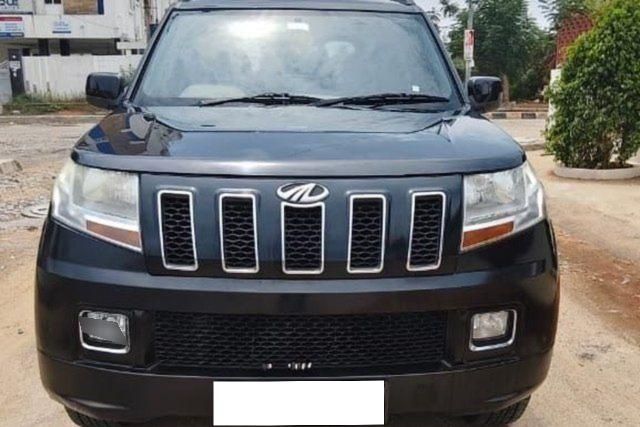 Second-hand 2016 Mahindra TUV 300 T8 for sale in Hyderabad