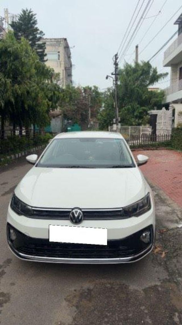 Second-hand 2025 Volkswagen Virtus Highline AT for sale in Mohali