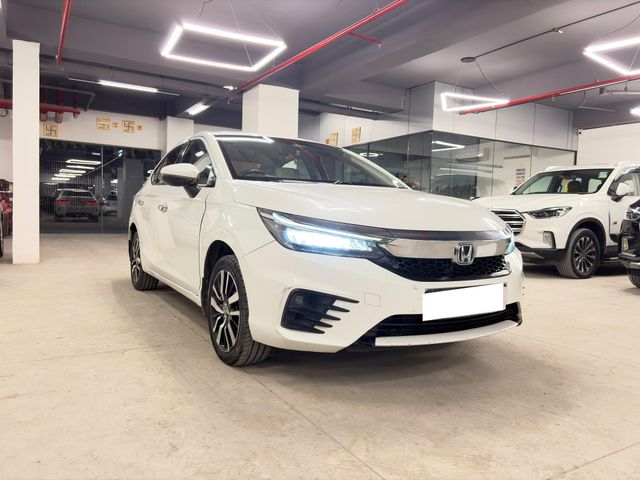 Honda City ZX MT Second-hand 2022 Honda City ZX MT for sale in Ahmedabad