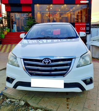 Used 2.5 G (Diesel) 7 Seater BS IV