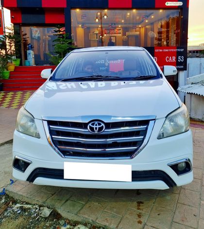 Used 2.5 G (Diesel) 7 Seater BS IV