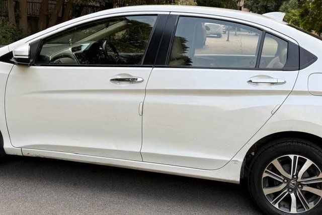 Honda City V MT Second-hand 2019 Honda City V MT for sale in New Delhi