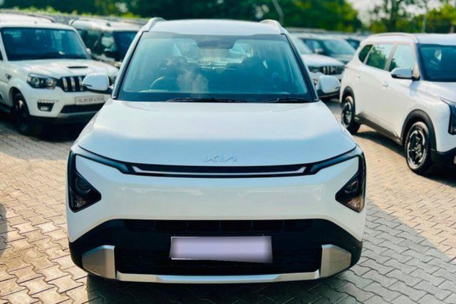 Kia Carens Gravity Diesel Second-hand 2025 Kia Carens Gravity Diesel for sale in Faridabad