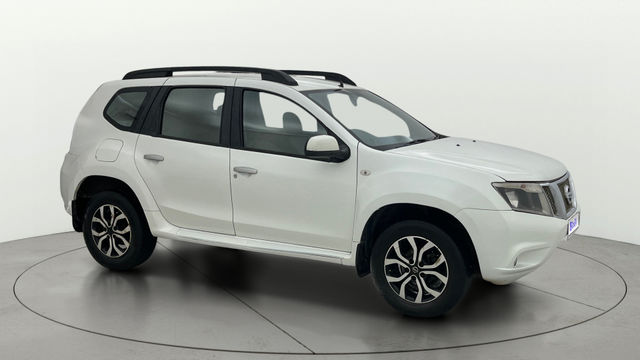 Nissan Terrano XL P Second-hand 2015 Nissan Terrano XL P for sale in Bangalore